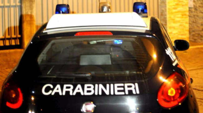 Scandiano (Reggio Emilia), ha chiesto ai carabinieri di essere arrestato perché altrimenti avrebbe ucciso l’ex moglie: in carcere un 50enne