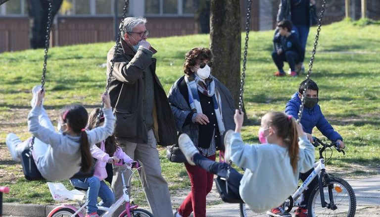 Covid, il governo ha deciso: Via le mascherine all’aperto da venerdì 11 febbraio