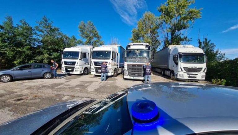 Padova, blitz della Finanza contro il contrabbando di sigarette: sequestrati 12 milioni di pacchetti