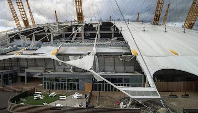 Tempesta Eunice in Nord Europa: le vittime sono salite a 13