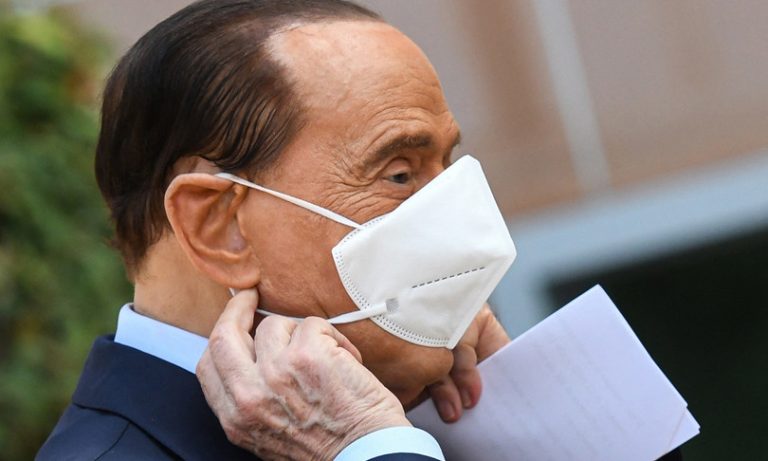 Governo, Berlusconi “blinda” il premier Draghi: Forza Italia appoggia le riforme dell’esecutivo