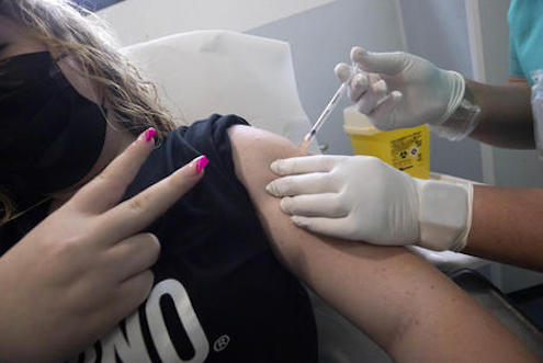 Covid, nel Lazio a partire da domani gli hub vaccinali saranno ad accesso libero e fino ad esaurimento delle disponibilità giornaliere del vaccino