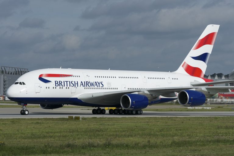 Guerra in Ucraina, la British Airways annuncia lo stop dei voli in Russia