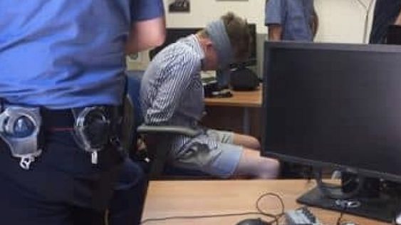 Omicidio Cerciello Rega: scoperte alcune chat sconvolgenti tra carabinieri dopo l’arresto di Lee Elder: “Fategli fare la fine di Cucchi”