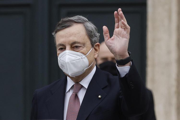 Il primo anno del Governo Draghi: la campagna vaccinale, la lotta al virus, il super Green pass, gli obiettivi del Pnrr e il sogno sfumato del Quirinale