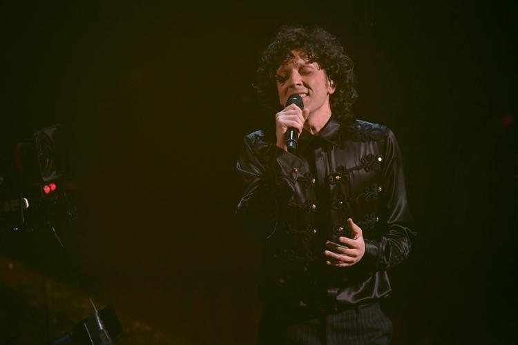 Musica, Ermal Meta positivo al Covid