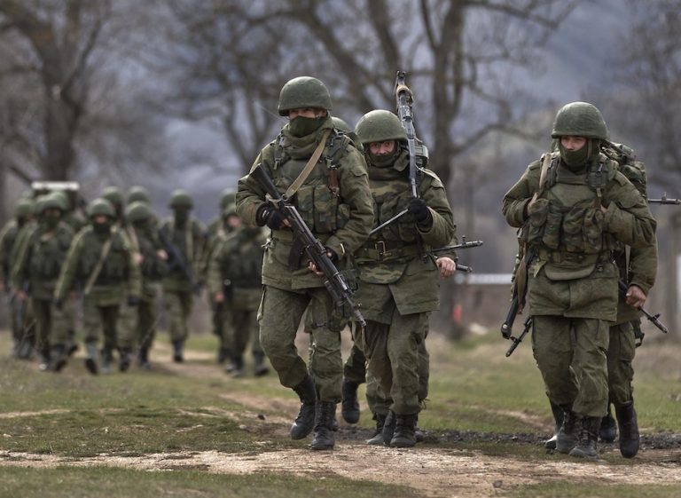 Guerra in Ucraina, le forze russe ripiegano in Bielorussia per rifornirsi