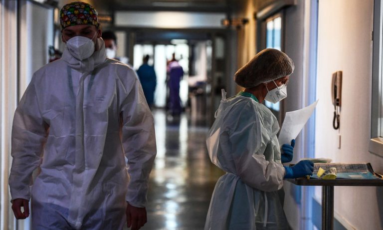 Covid, report dell’Iss: Tornano a salire in Italia dopo 5 settimane di calo indice Rt e incidenza