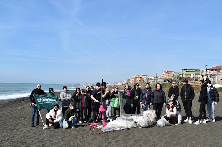 Ancora troppa plastica sulle nostre spiagge