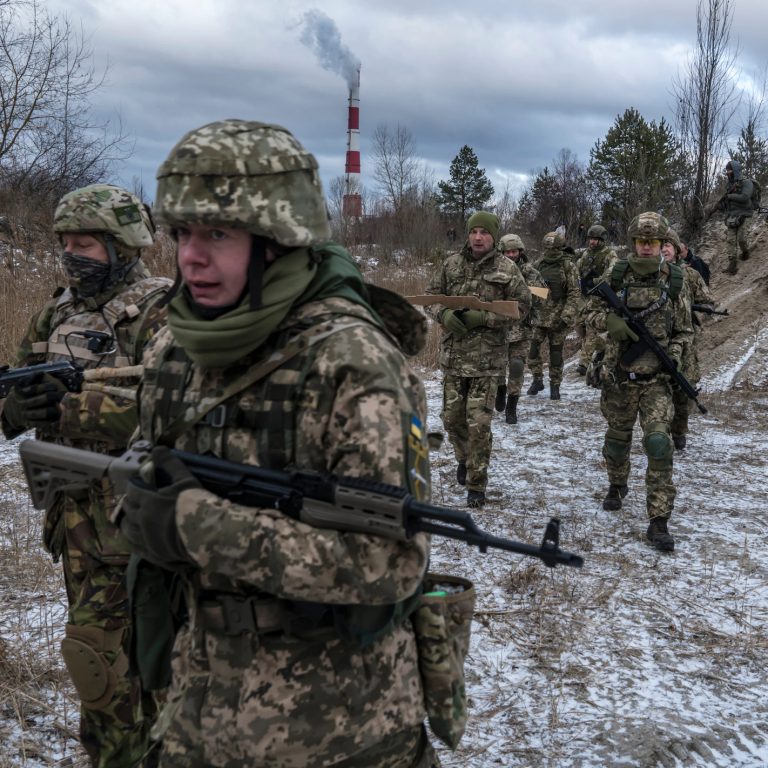 Guerra in Ucraina, l’Onu adotta una risoluzione di condanna all’invasione russa. Mosca ammette la morte di 498 soldati