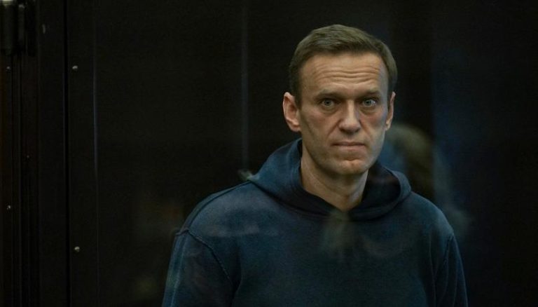 Russia, l’oppositore Alexei Navalny è stato condannato a 9 anni di carcere