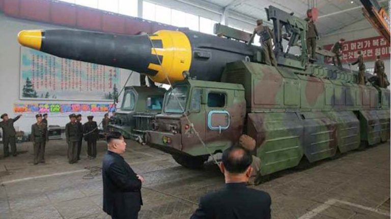 Allarme di Seul: La Corea del Nord ha lanciato un missile balistico intercontinentale