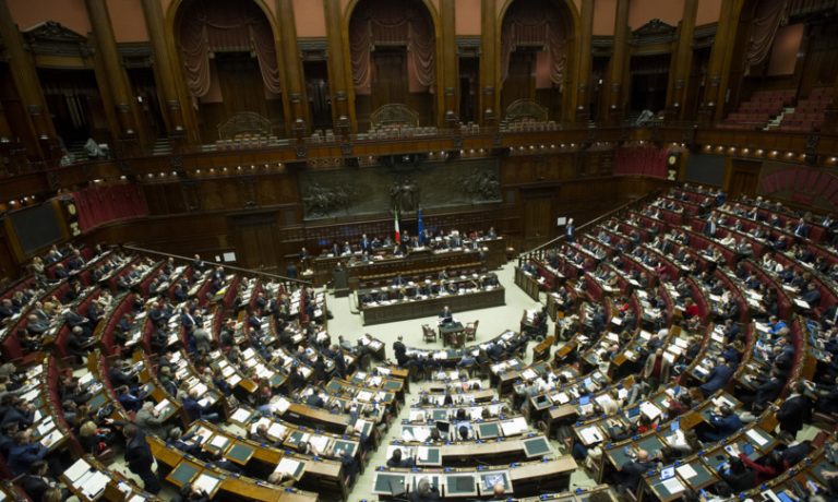 La Camera dei Deputati approva: sei anni di carcere per i “lupi solitari” jihadisti