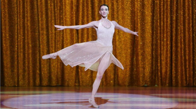 Guerra in Ucraina, parla la prima ballerina del Bolshoi Olga Smirnova: “Mi vergogno per l’invasione russa”