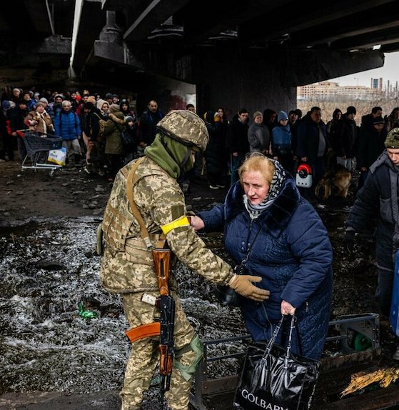 Guerra in Ucraina, c’è l’accordo per sei corridoi umanitari per l’evacuazione dei civili