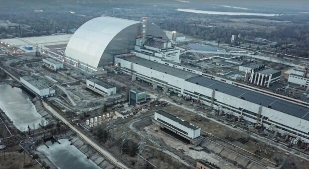 Guerra in Ucraina, è stata parzialmente riattivata l’energia elettrica nella centrale nucleare di Chernobyl