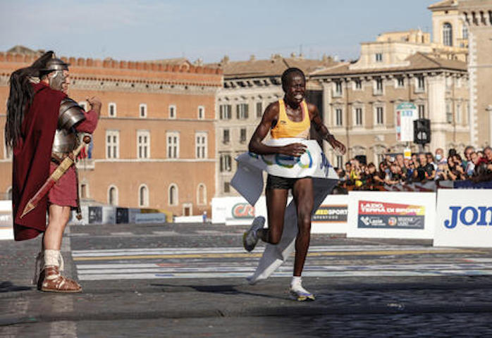 Roma, domani alle 8,30 parte “L’Acea Run Rome The Marathon”