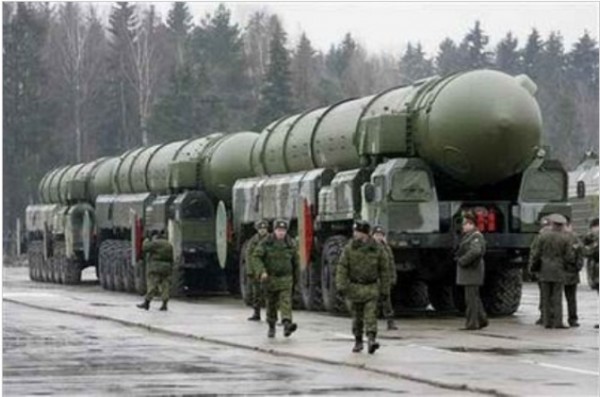 Guerra in Ucraina, parla l’ex presidente Medvedev: “La Russia potrebbe impiegare armi nucleari in quattro casi”