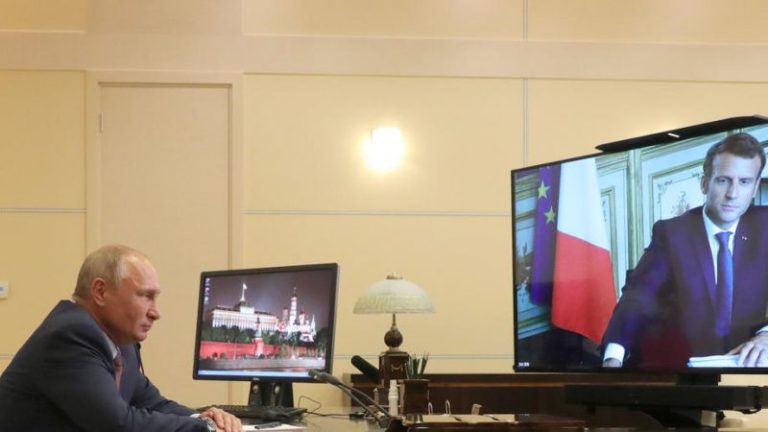 Guerra in Ucraina, per il presidente Macron “Putin non dà segnali di voler fermare il conflitto”