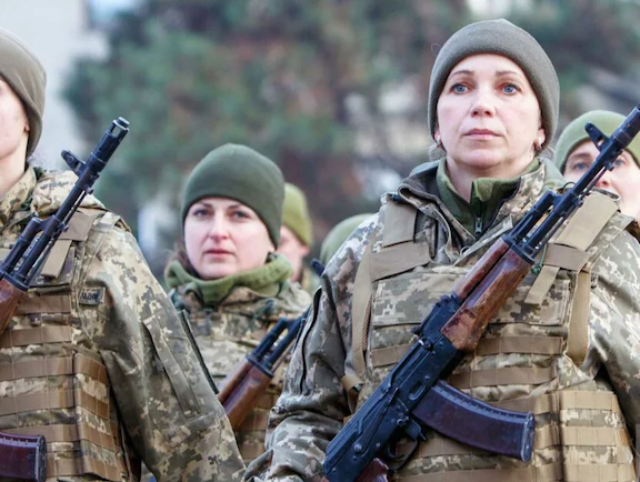 Guerra in Ucraina, in occasione dell’8 marzo le donne sul fronte lanciano un messaggio di “resistenza”
