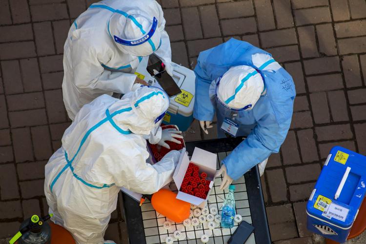 Covid, Oms: In calo i contagi a livello mondiale. Italia terza in Europa per mortalità