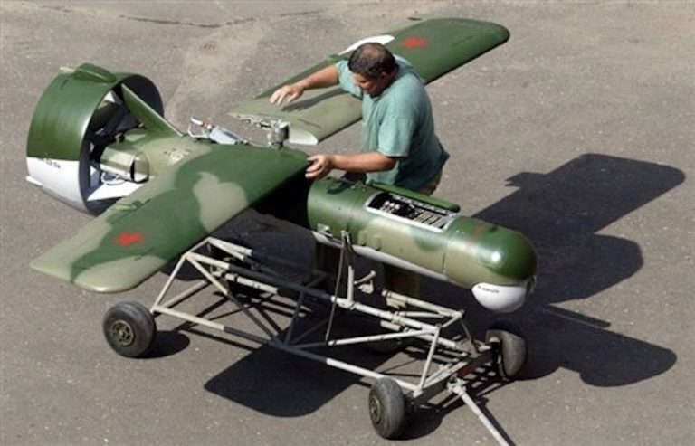 Guerra in Ucraina, secondo la Bbc le forze russe impiegano sempre di più droni senza piloti