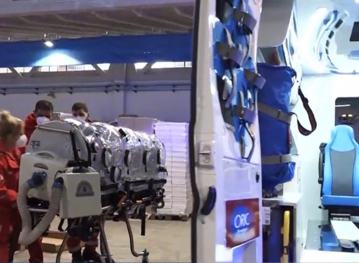 La Croce Rossa Italiana dona tre ambulanze agli operatori ucraini di Chernivtsi