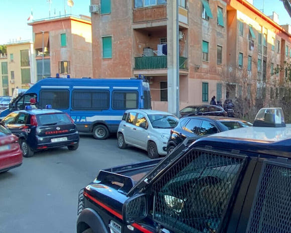 Roma, a San Basilio nuovo sgombero di quattro appartamenti Ater occupati illegalmente