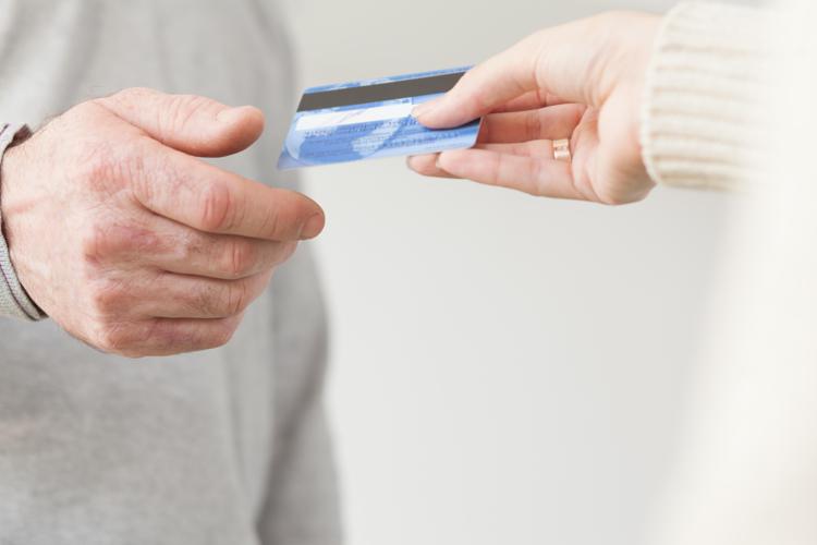 Ecco la nuova tessera sanitaria per i cittadini italiani