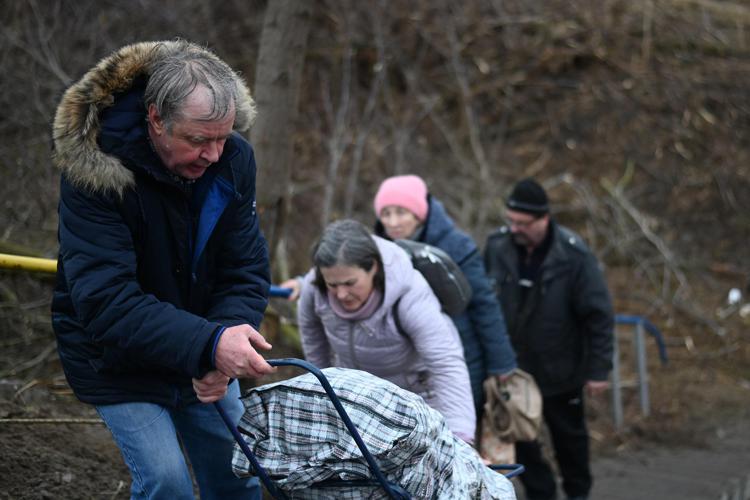 Guerra in Ucraina, raid aerei russi contro la città di Sumy: uccise dieci persone tra cui anche dei bambini
