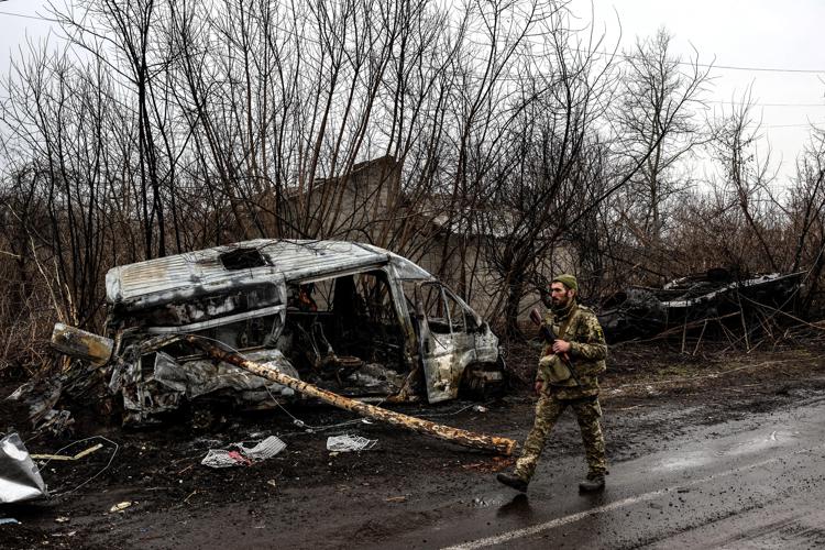 Guerra in Ucraina, Mosca offre il cessate il fuoco a Mariupol