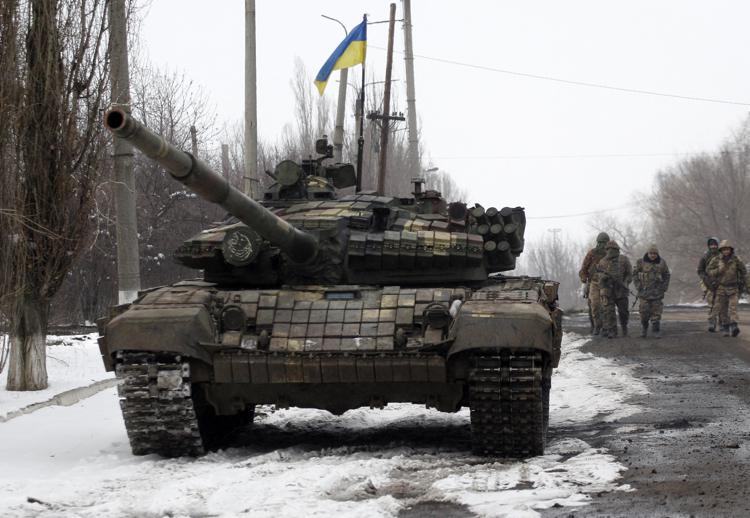 Guerra in Ucraina, un anno fa i carri armati russi passavano le frontiere: la tragica cronaca di 12 mesi di morte e distruzione