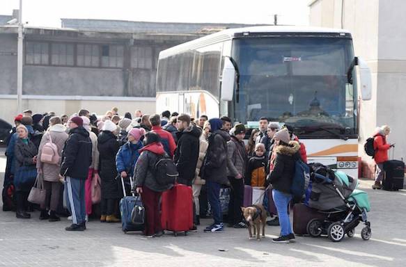 Guerra in Ucraina, report dell’Onu: 4,1 milioni di profughi sono fuggiti dalle devastazioni