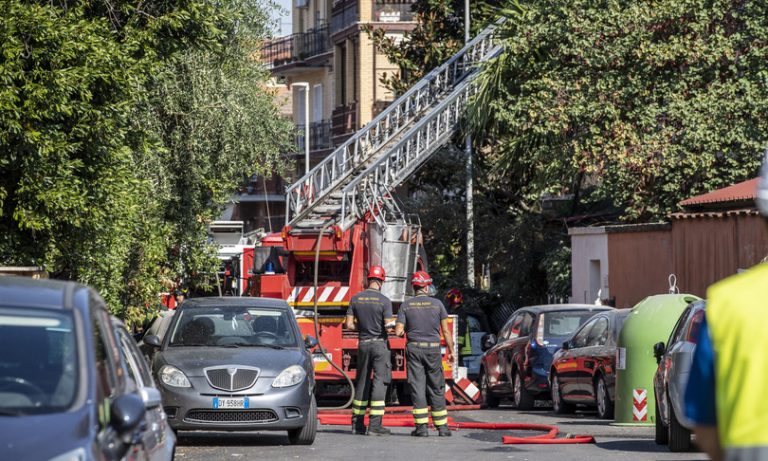 Roma, incendio nell’appartamento del pittore Giacomo Corradi a Monteverde