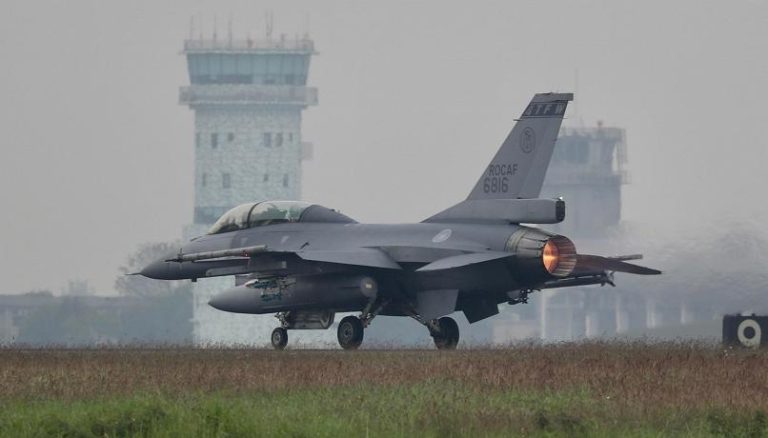 Taiwan, 11 jet cinesi hanno violato lo spazio aereo del Paese