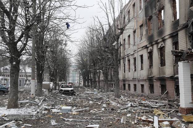 Guerra in Ucraina, a Kherson si stanno esaurendo le scorte di cibo e medicine per la popolazione civile