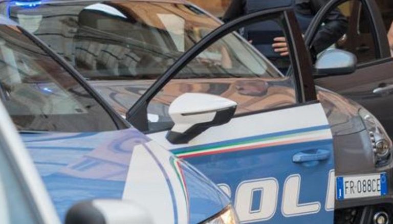 Roma, arrestato dalla polizia 35enne esperto della “truffa dello specchietto”