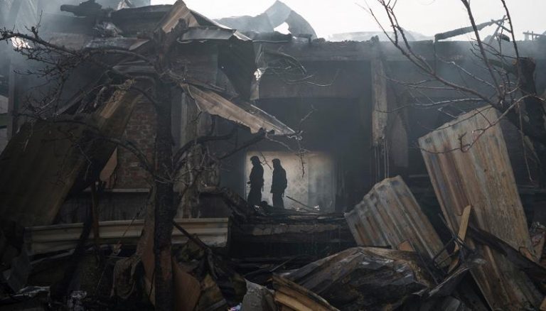 Guerra in Ucraina, secondo Kiev su Mariupol sorvolo di un drone russo con sostanze tossiche