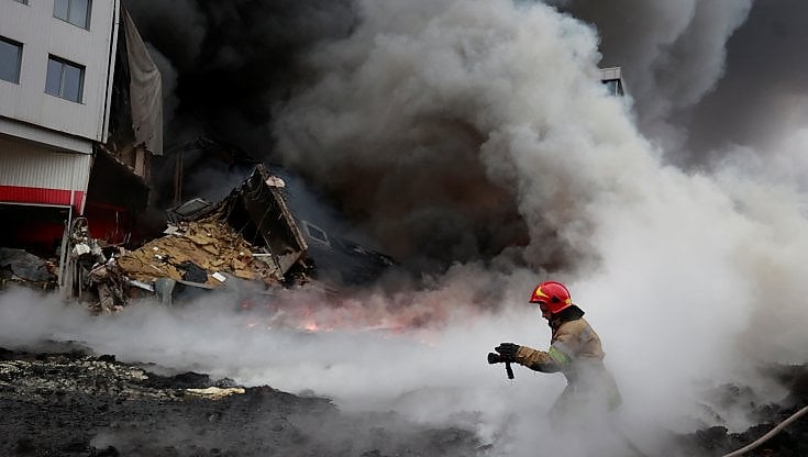 Guerra in Ucraina, i militari russi aprono il fuoco con un ospedale Seerodonetsk
