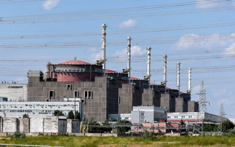Guerra in Ucraina, le autorità russe hanno inviato esperti nella centrale nucleare di Zaporizhzhia