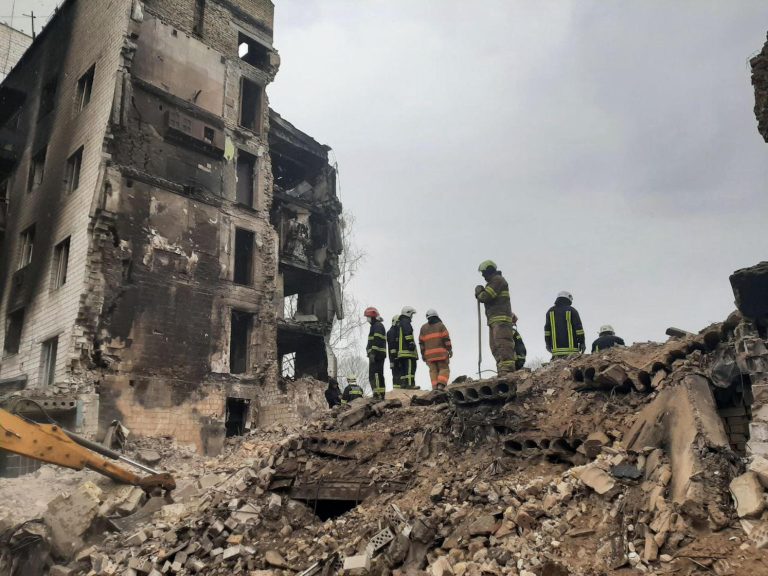 Guerra in Ucraina, rinvenuti nove corpi di civili torturati a Borodyanka