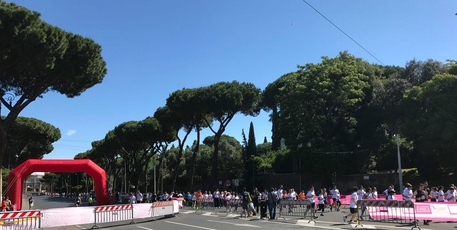 Roma, torna la corsa “Race for the Cure” al Circo Massimo dal 5 all’8 maggio