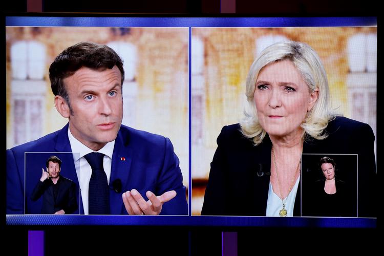 Francia, il duello tv se lo aggiudica seppur di misura il presidente uscente Macron su la sfida te Marine Le Pen