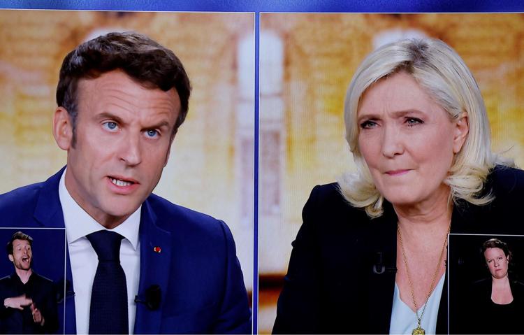 Francia, oggi la “resa dei conti” tra Emmanuel Macron e Marine Le Pen