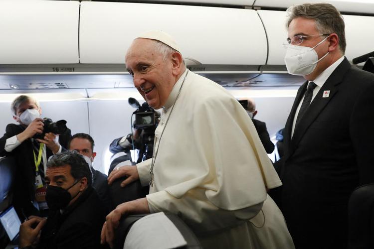 Guerra in Ucraina, è allo studio il viaggio di Papa Francesco a Kiev