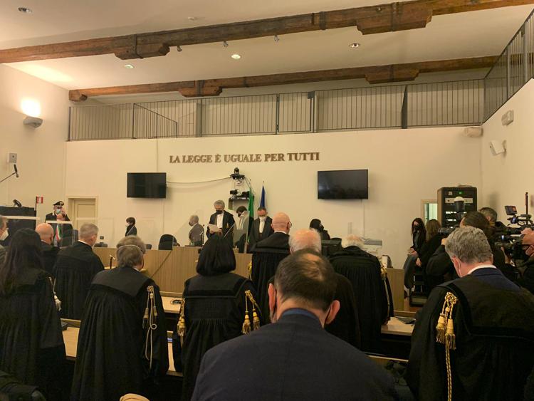 Strage di Bologna: Paolo Bellini (ex Avanguardia Nazionale) condannato all’ergastolo per essere stato il quinto attentatore