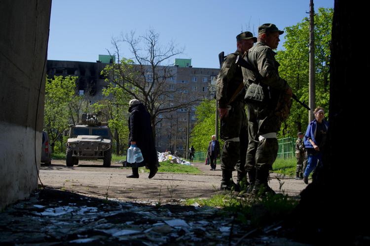 Guerra in Ucraina, spari contro due autobus che portavano in salvo decine di civili da Popasna