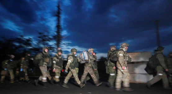 Guerra in Ucraina, per il premier Zelensky “Nel Donbass c’è l’inferno”