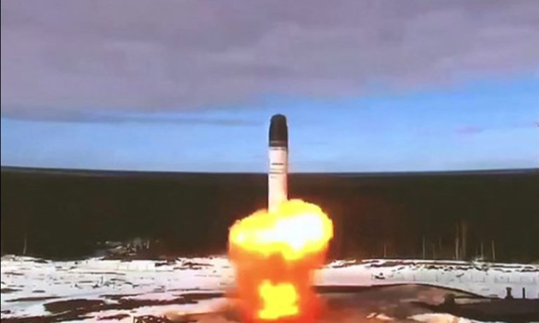 L’esercito russo ha simulato il lancio di missili nucleari a Kaliningrad situata tra Polonia e Lituania
