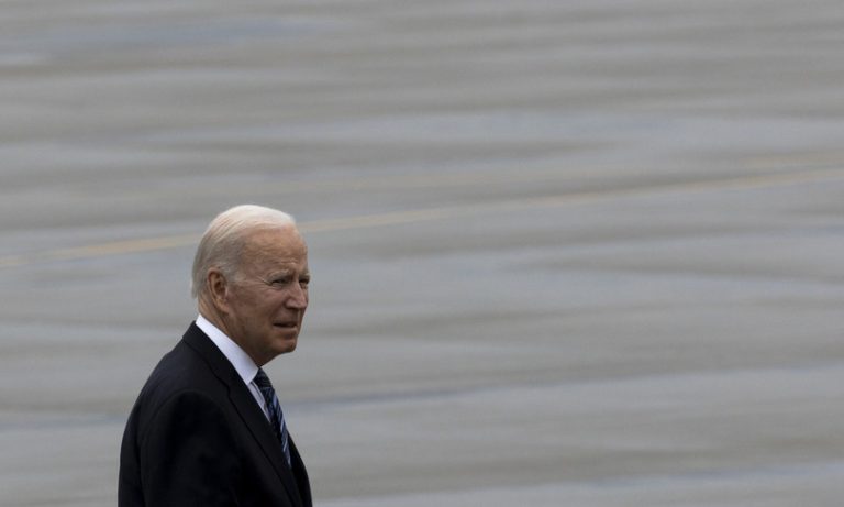 Guerra in Ucraina, il presidente Biden sta pensando di andare a Kiev per incontrare Zelensky